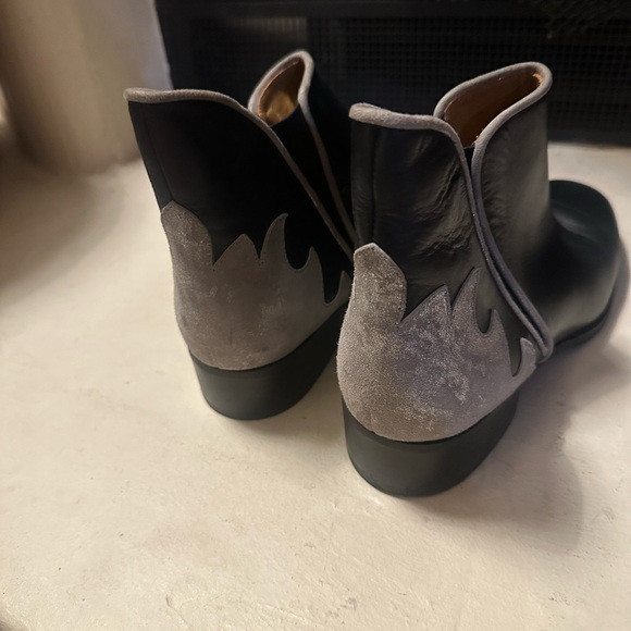 See by Chloe Skyla Boots Chelsea Ankle Booties Black with Silver Flames RARE! - Picture 3 of 8